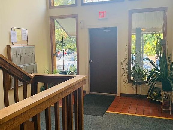 2nd image of 1520 Summer Run Dr Unit 202