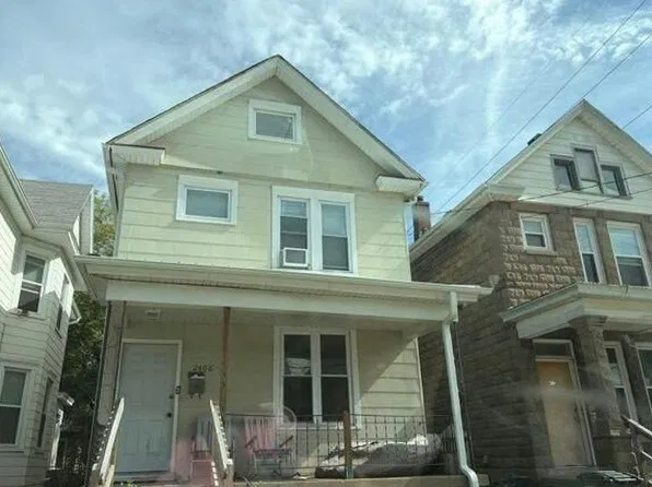 2406 White St, Dubuque, IA 52001
