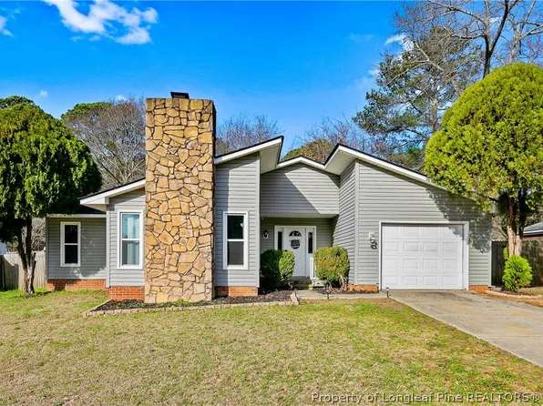 1911 Devlin Dr, Fayetteville, NC 28303
