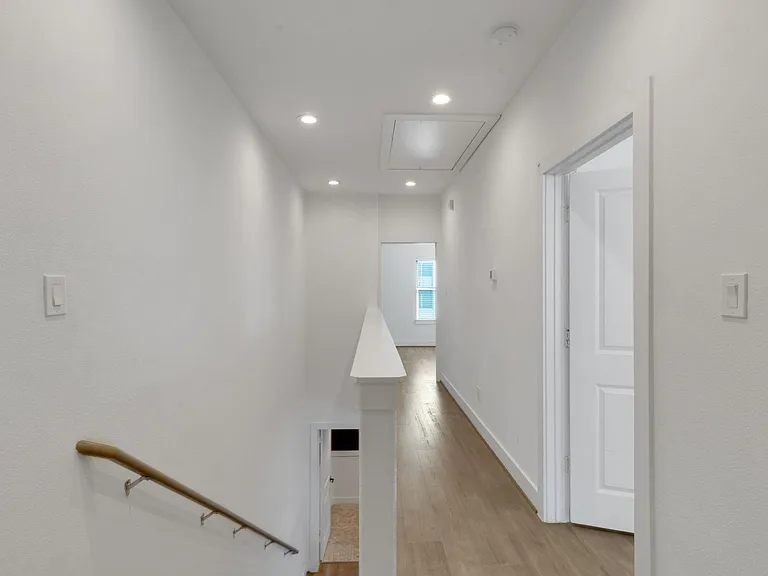 1526 Chestnut St — Photo 30