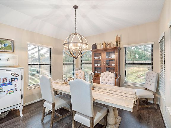 5th image of 18615 Belle Cote Dr