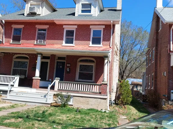 129 Walnut St, Mont Clare, PA 19453