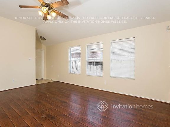3rd image of 19811 Whispering Hollow Ln