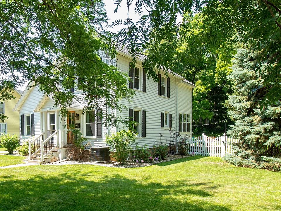 1st image of 211 N Ferry DRIVE