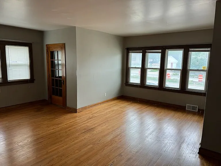 224-226 W Howard Ave — Photo 6