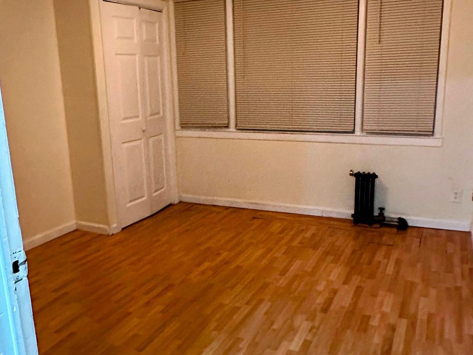 2nd image of 8937 204th St