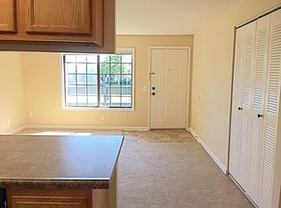 601 Ridgemoor Dr APT 4, Fort Wayne, IN 46825