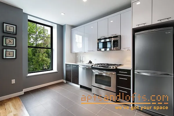 Rented by aptsandlofts.com | media 104