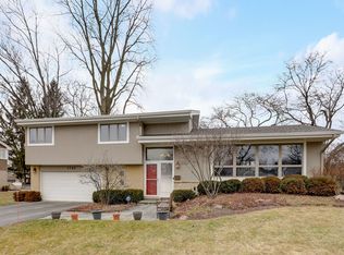 1745 Heather Ln, Highland Park, IL