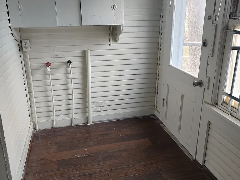 516 W Dakota Ave — Photo 10