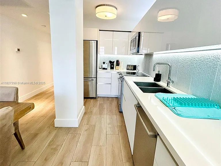 100 Lincoln Rd #1429 — Photo 4