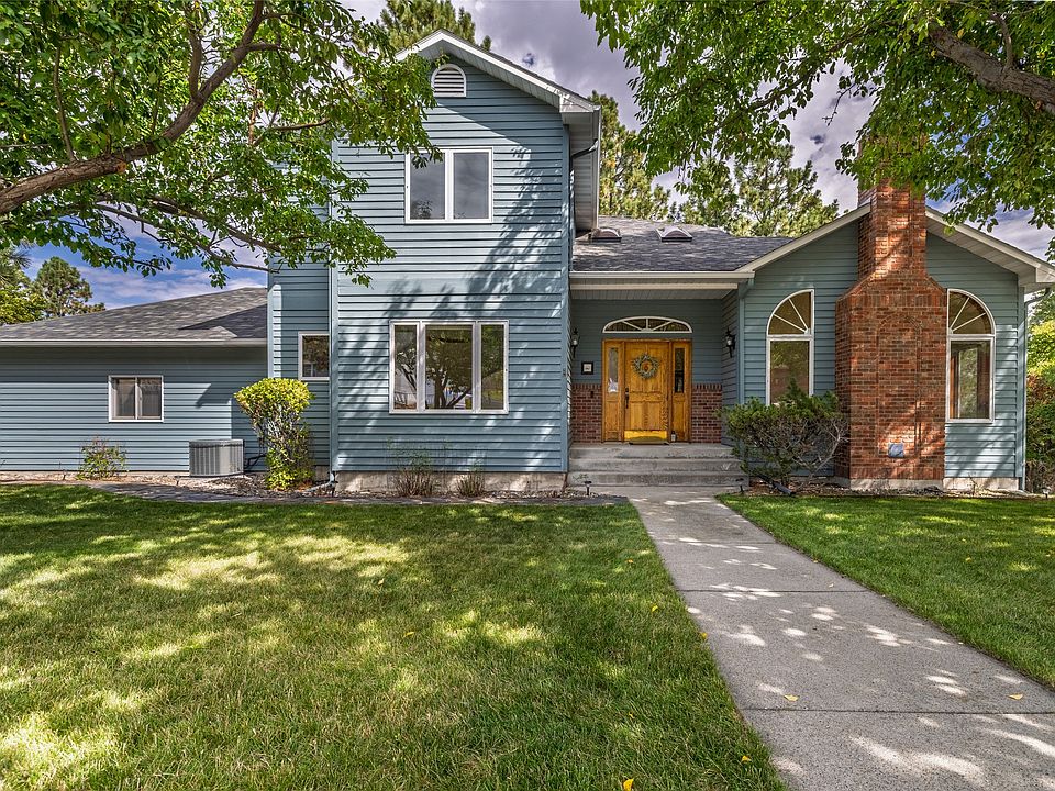 1st image of 2524 Lookout Cir