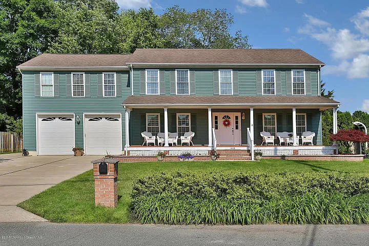 1418 Edgemere Rd photo 1