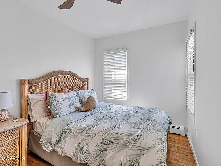 226 Sylvania Ave — Photo 13