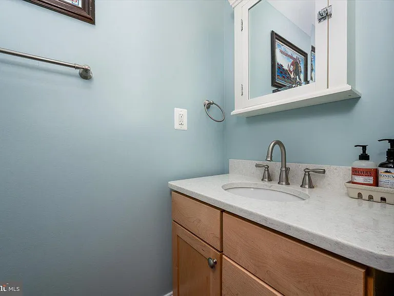 57 Spa Rd — Photo 30