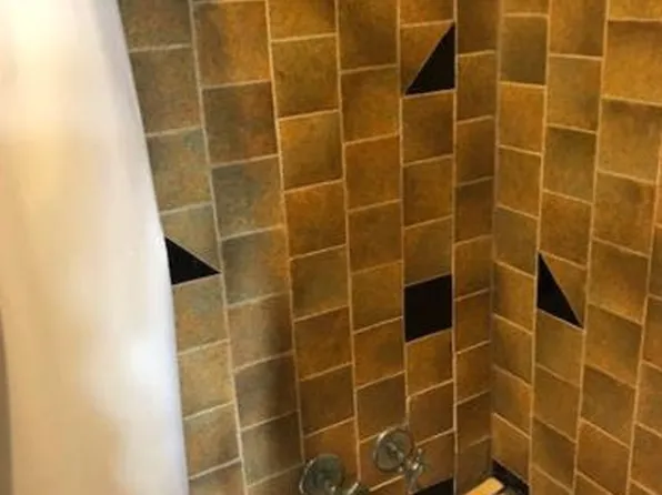 733 East 48th Street image 9 of 10