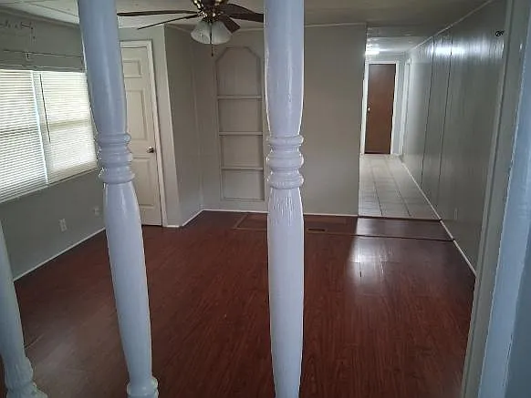 3 bed, 900 sqft, $1,700 — Photo 2