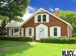 608 5th Ave NE, Hickory, NC 28601