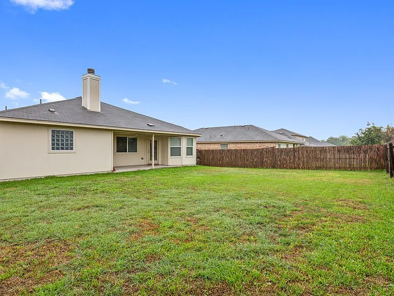 6709 Costa Dr — Photo 9