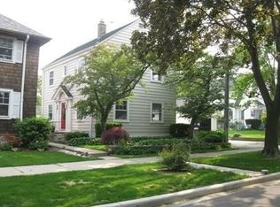 2315 E Olive St, Shorewood, WI 53211