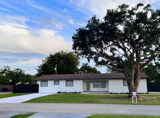 11250 SW 173rd Ter, Miami, FL 33157