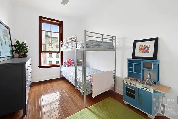 Sold by Betancourt & Associates Realty LLC | media 27