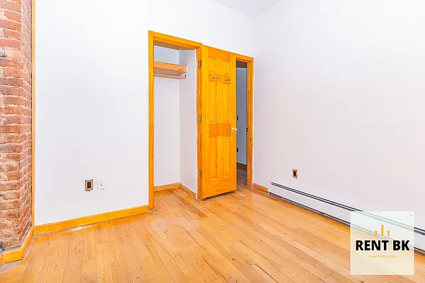 Rented by RENTBK LLC | media 9