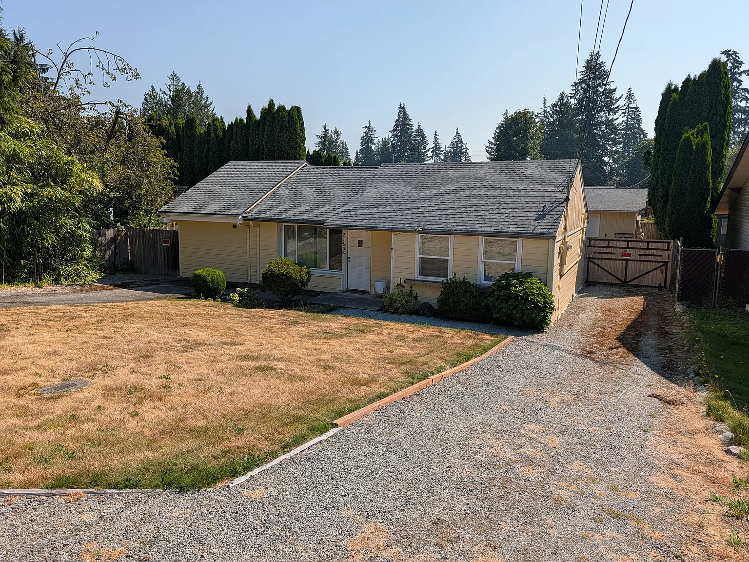 3 bed, 1003 sqft, $2,850 — Photo 1