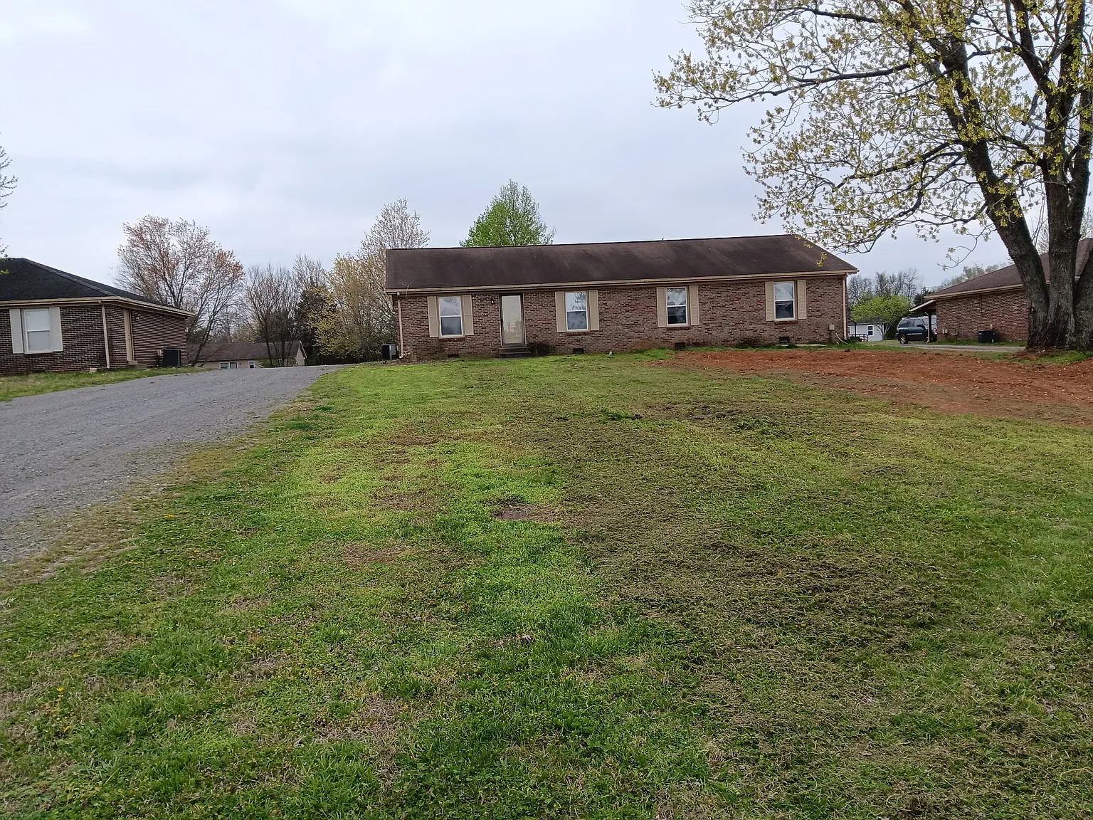 2 bed, 1006 sqft, $1,090 — Photo 1