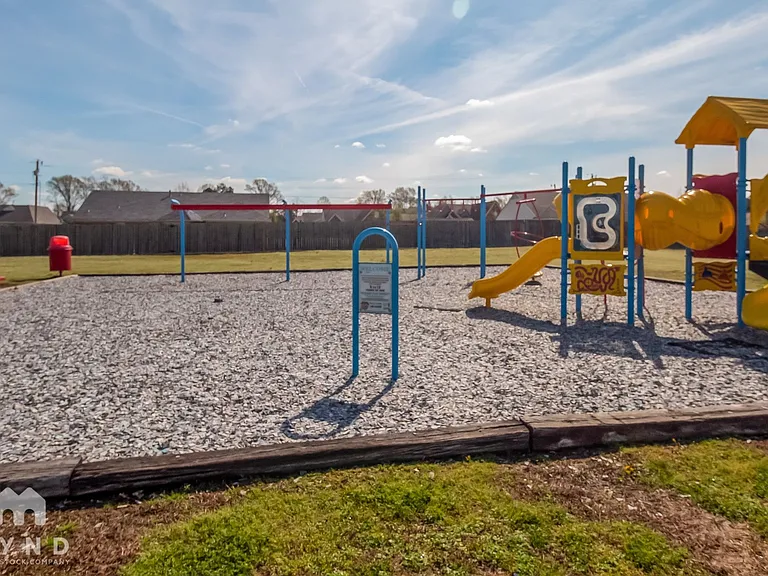 7384 Hunters Forest Dr — Photo 21