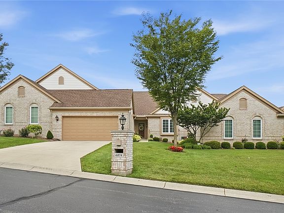 4th image of 6874 Lorien Woods Dr