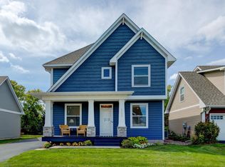 8568 Ellet Cir, Eden Prairie, MN 55347