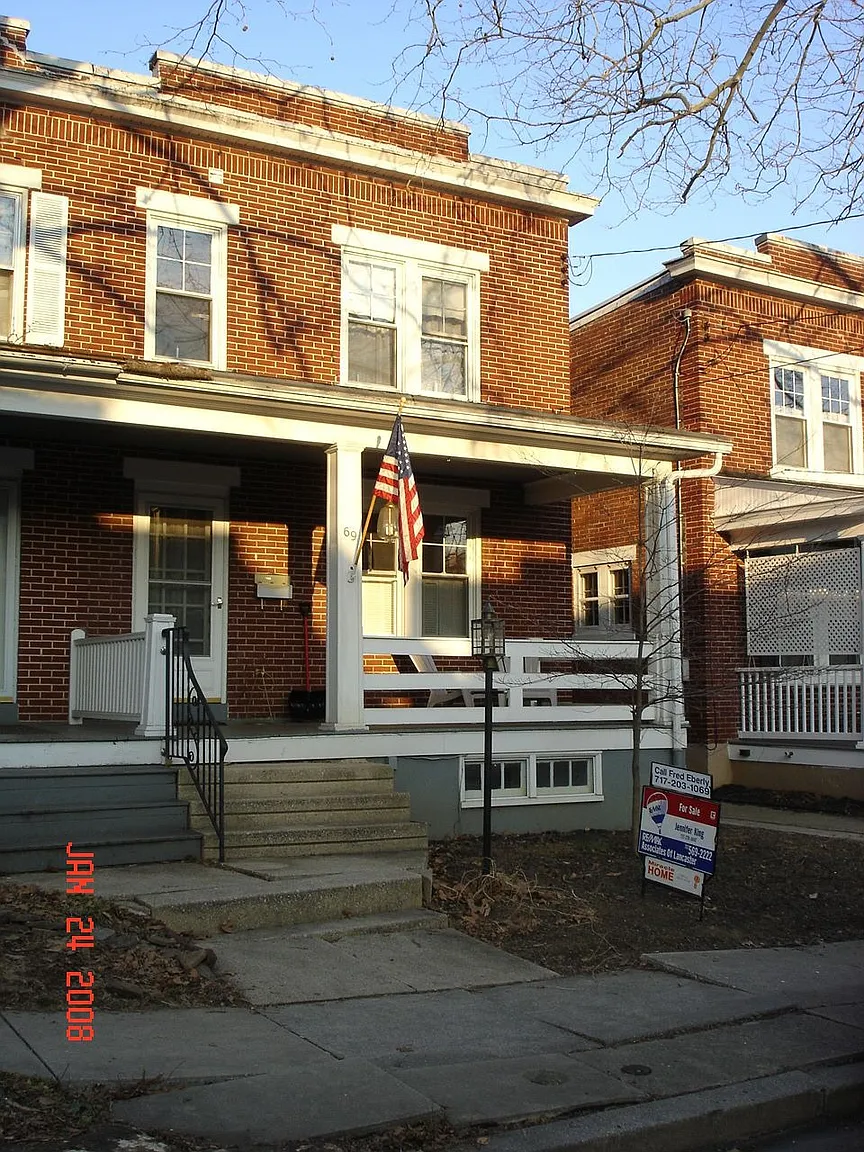 69 S Pearl St photo 1
