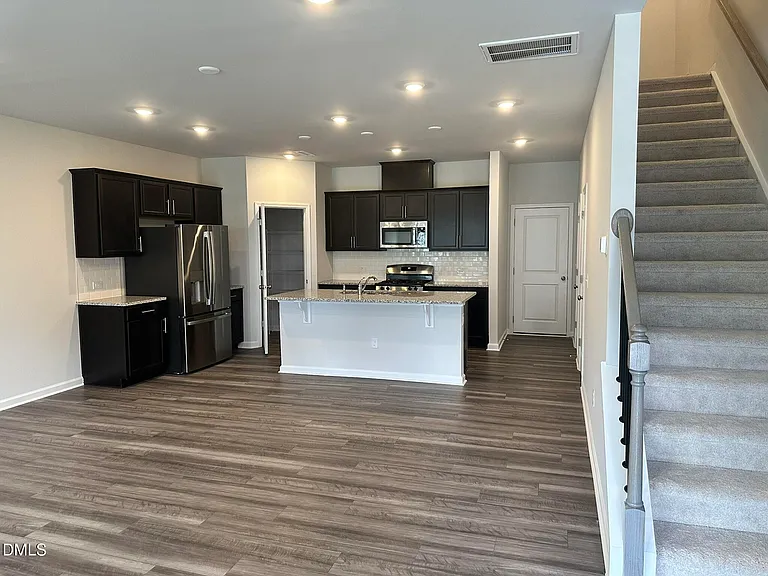 1505 Fruit Tree Ln — Photo 10