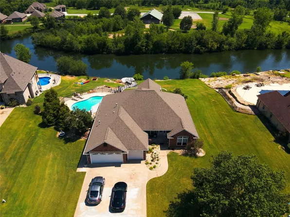 8220 Overlook Trl, Claremore, OK 74019