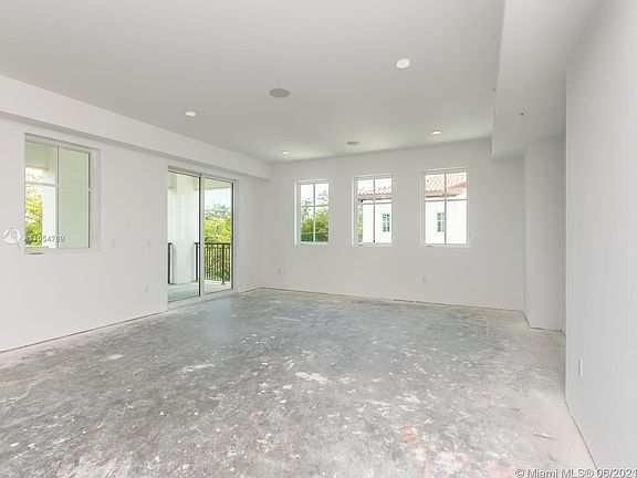 5th image of 1228 Anastasia Ave #Penthouse 301
