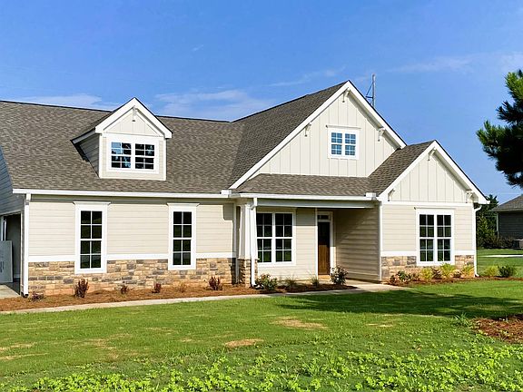 2nd image of 202 Sage Ct