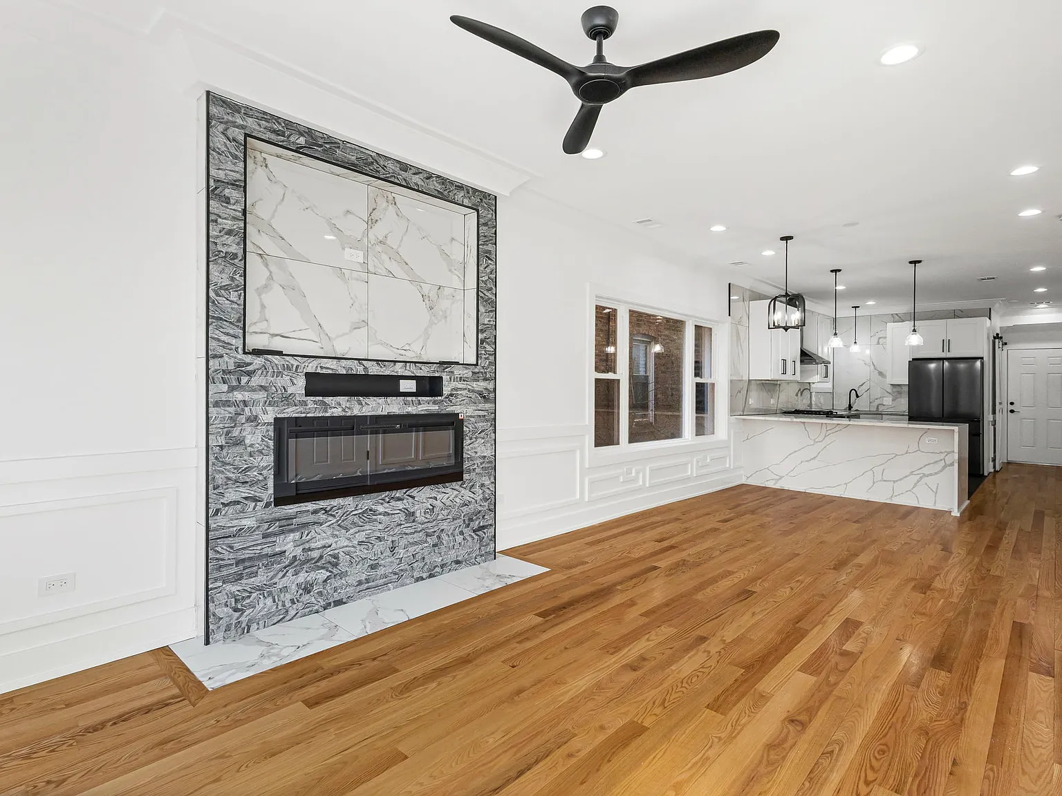 2 bed, 1100 sqft, $2,850 — Photo 3