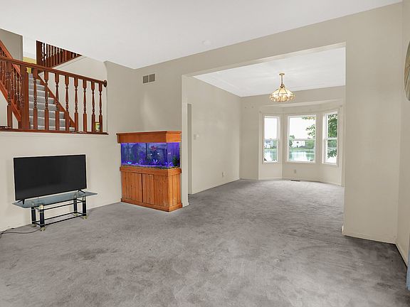 3rd image of 508 Gatewood Dr