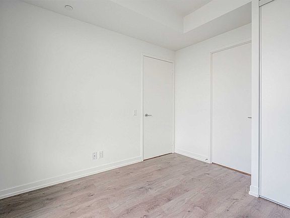5th image of 950 Portage Pkwy #2303