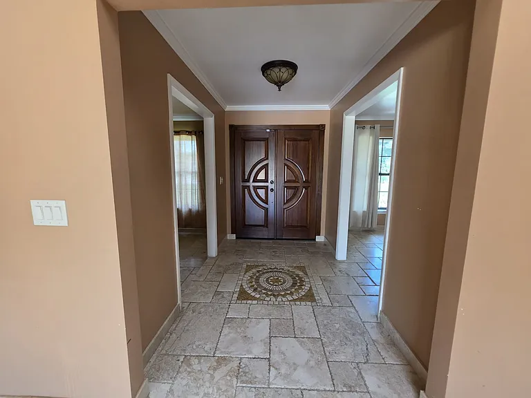 8146 Oak Park Rd — Photo 12