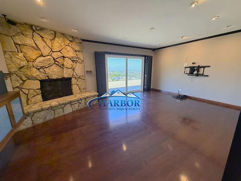 2315 Sparta Dr — Photo 6