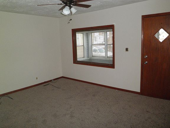 5th image of 4228 S 37th St