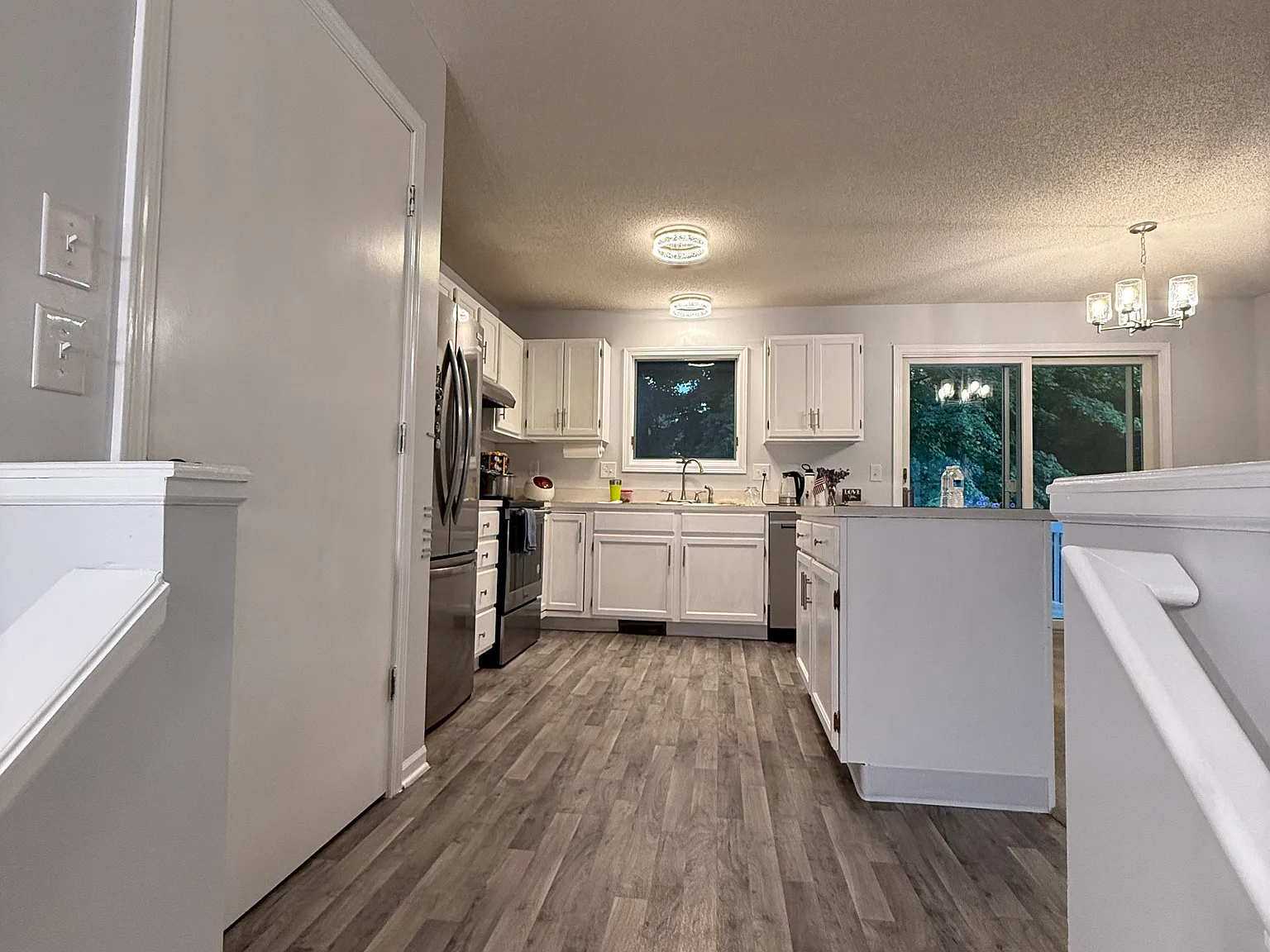 4 bed, 1611 sqft, $2,600 — Photo 3