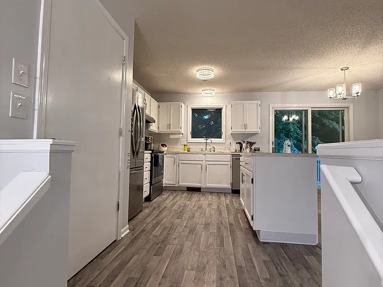 112 Timberwood Ct — Photo 3