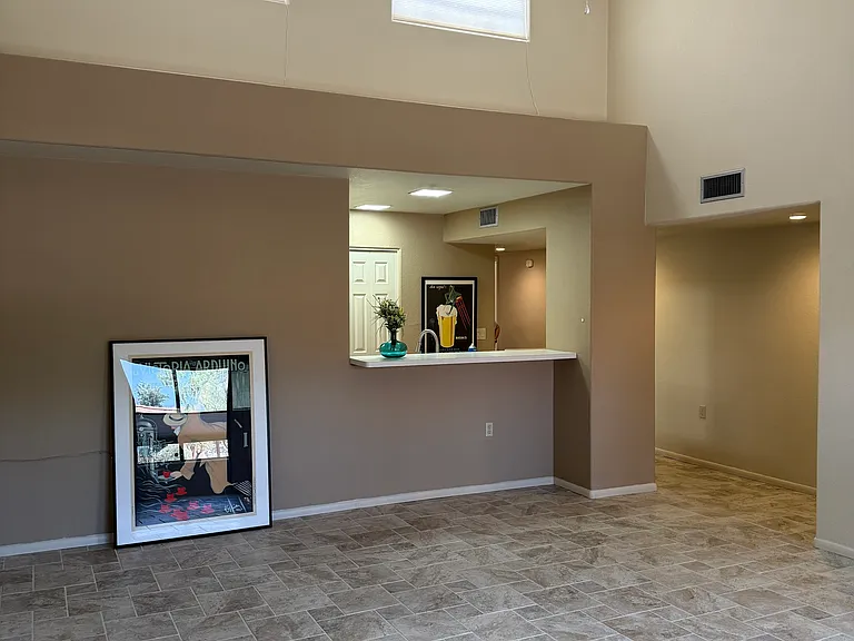 8631 N Little Oak Ln — Photo 3