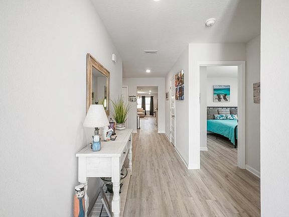 3rd image of 200 Cove Ln