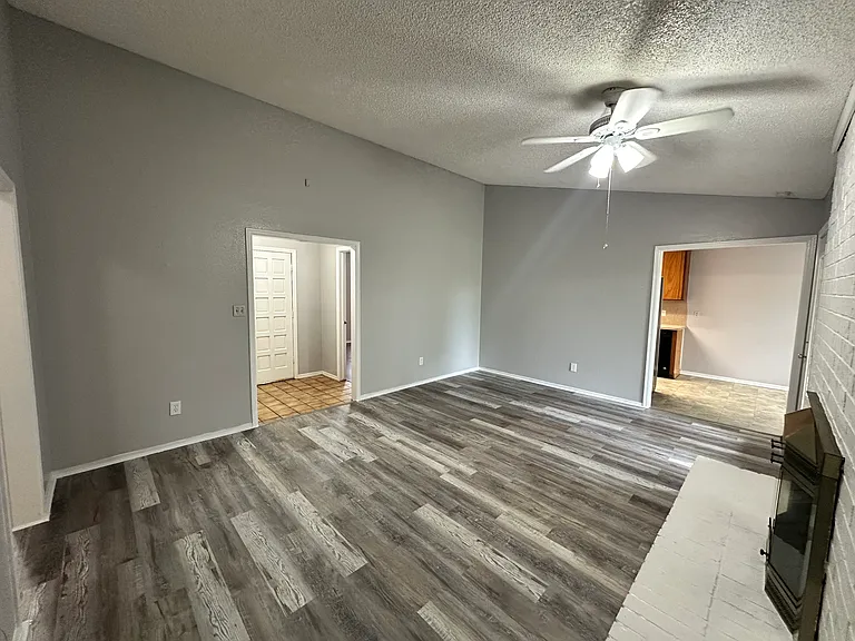 3628 Peregrine Dr — Photo 5