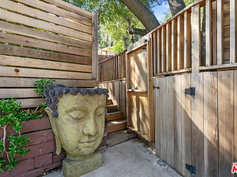 20402 Paradise Ln — Photo 37