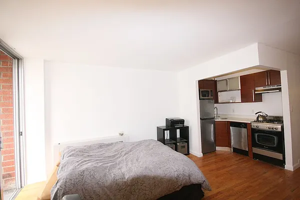 Rented by STAR CITIES INTERNATIONAL PROPERTY CORPORATION | media 15